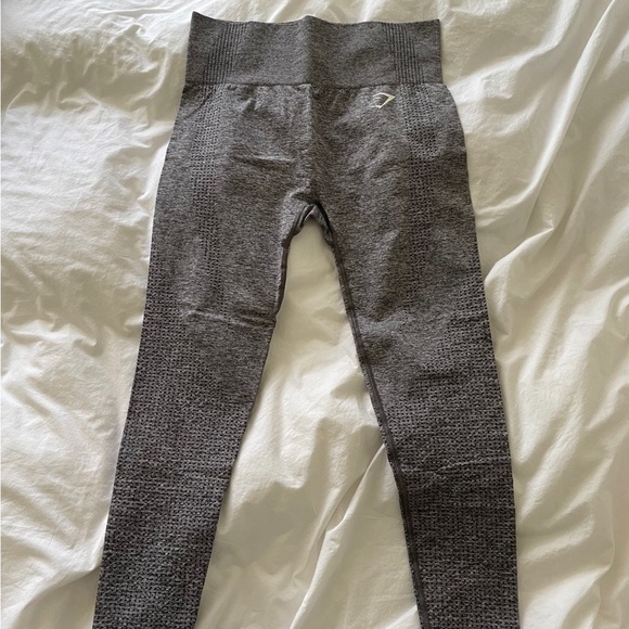 Gymshark leggings grey size medium - Picture 2 of 3